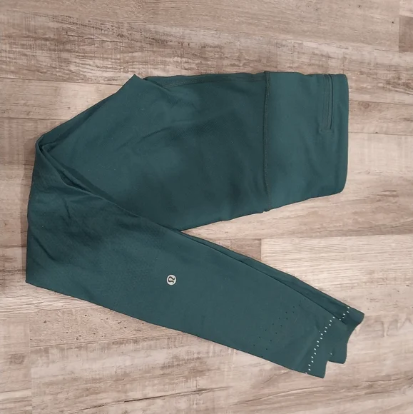 Lululemon leggings - Picture 1 of 3